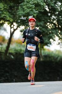 BIB: 6406
                            <button type="button" onclick="openModal(22315202)" class="btn btn-primary btn-sm float-right btn-popup" data-toggle="modal" data-target=".modal-high-quality">
                        <i class="fas fa-shopping-cart"></i> Add to Cart
                    </button>
                                            <button type="button" onclick="isThisMe(22315202, true)" class="btn btn-success btn-sm float-right btn-popup btn-isme hidden" data-toggle="tooltip" data-placement="bottom" title="นี่คือรูปของคุณใช่ไหม คลิกที่นี่เพื่อเอาเข้าอัลบั้ม">
                        <i class="fas fa-plus"></i> Add to album
                    </button>
                    <button type="button" onclick="isThisMe(22315202, false)" class="btn btn-warning btn-sm float-right btn-popup btn-isnotme hidden">
                        <i class="fas fa-ban"></i> Remove from album
                    </button>